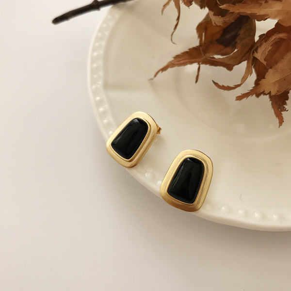 Stud earrings FINE