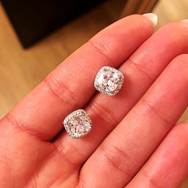 Fashion Small Stud Earrings